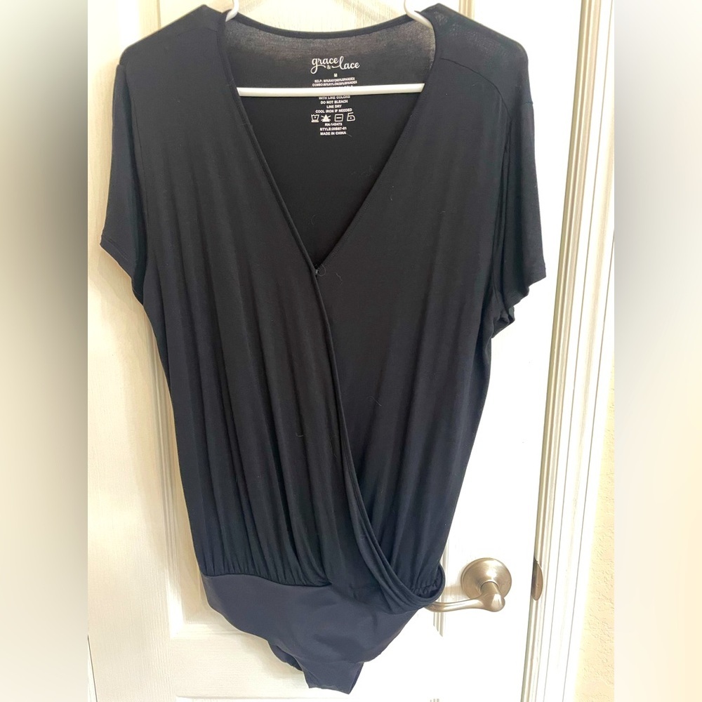Women’s Grace & Lace Short Sleeve Black Bodysuit size Small